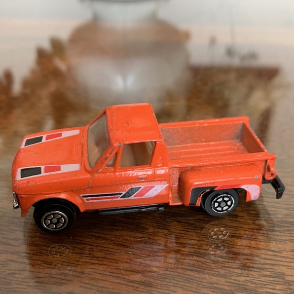 Vintage Yatming Diecast Orange Chevrolet Stepside Pickup Truck NO. 1700 Yat Ming - Picture 3 of 10
